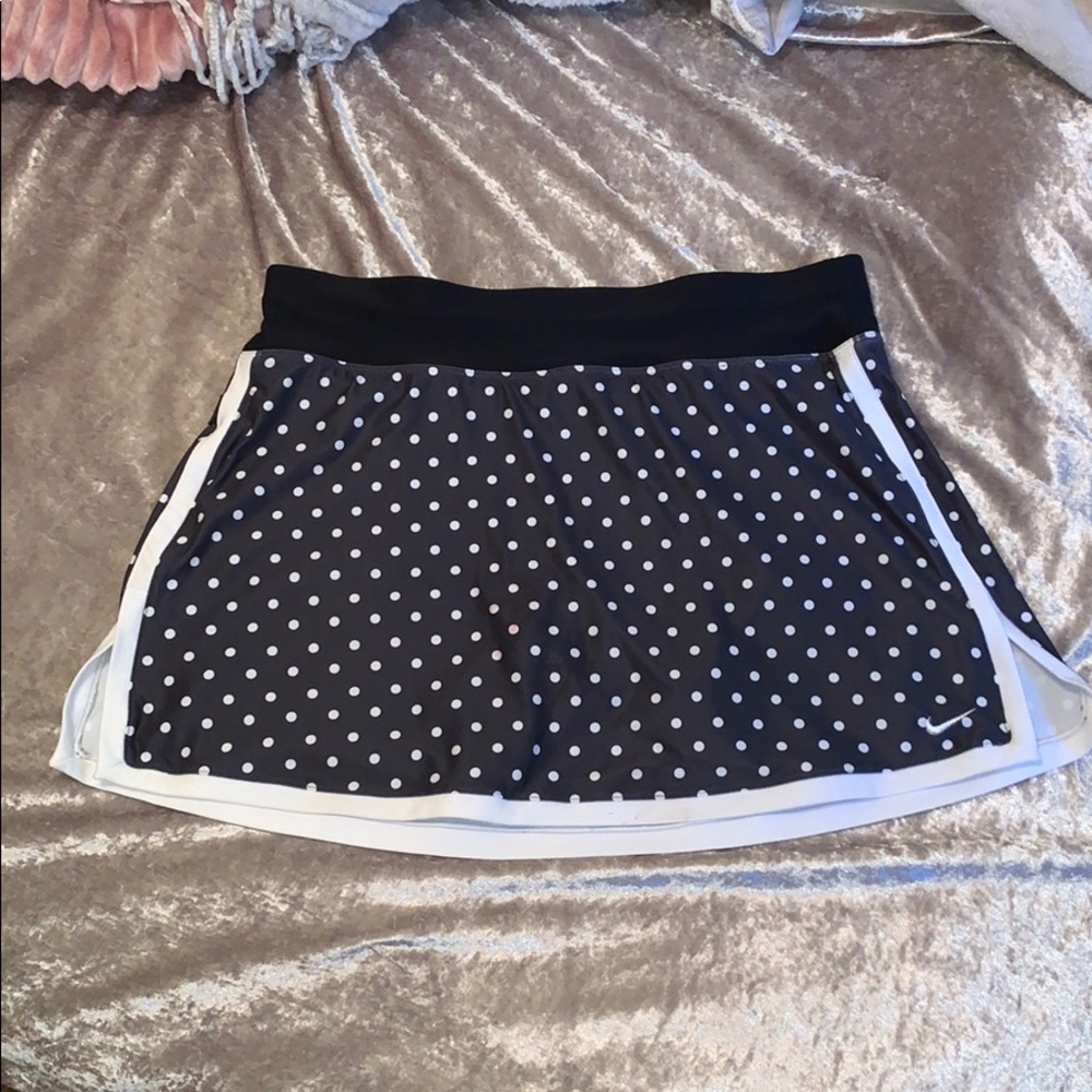 ⓝⓘⓚⓔ polka dot tennis skirt 🤍🖤